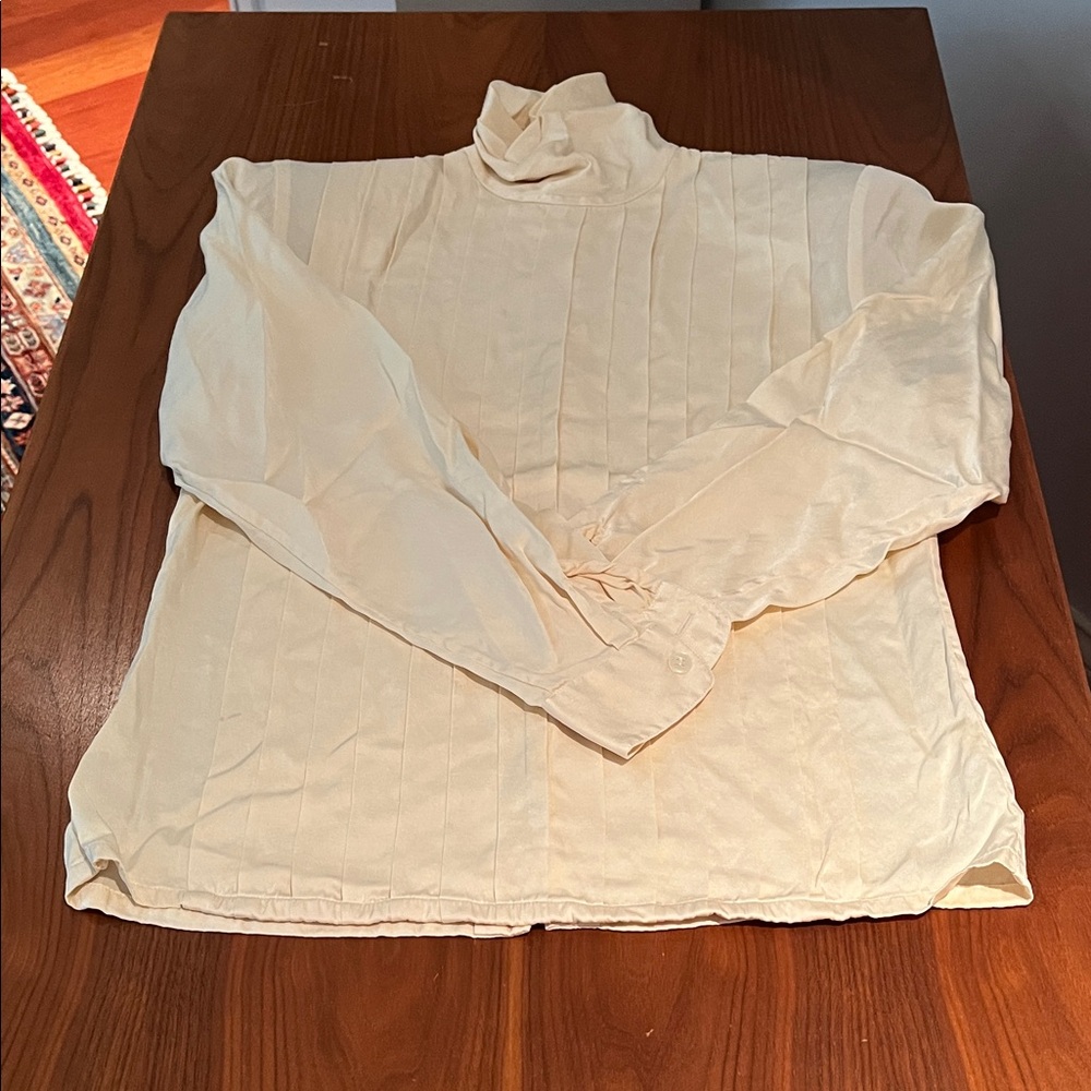 Dana Buchman Vintage 100% Silk Cream Blouse, Size 6 - Picture 3 of 14